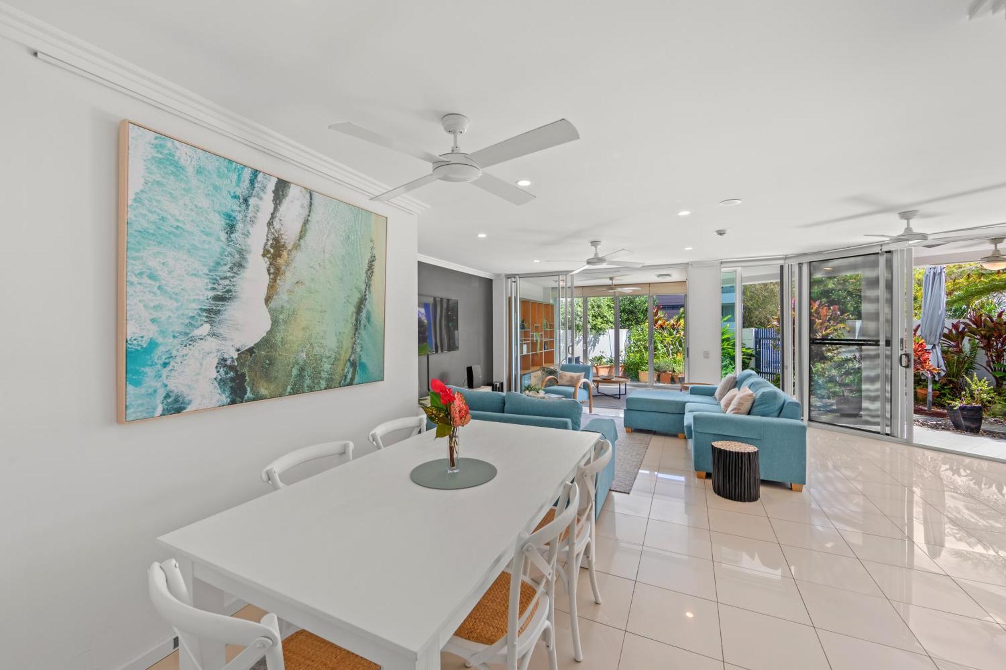 Coolum Seaside Aparthotel